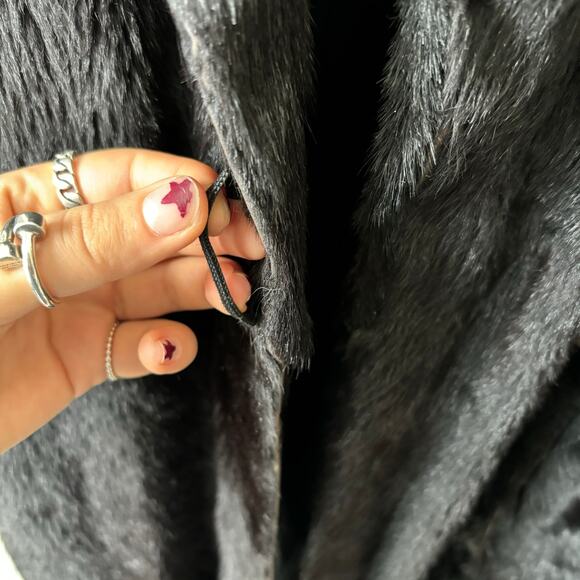 Beaver Fur Coat by Herman and Ben Marks Furs of Detroit - Picture 7 of 10